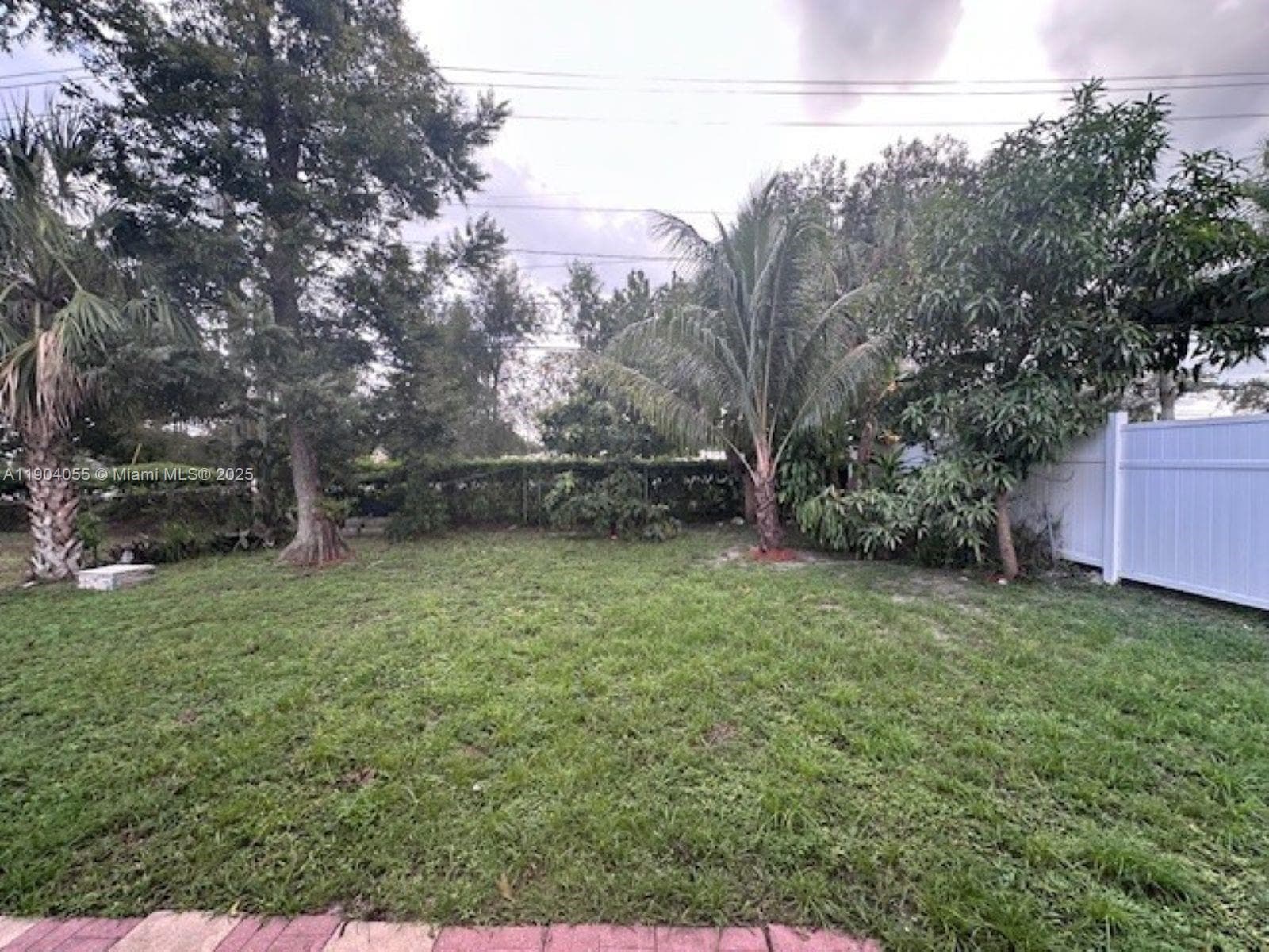 2898 NW 6th Ct photo 15