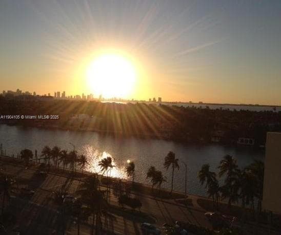 THE AMETHYST CONDO · #510 in Miami Beach - Photo 17
