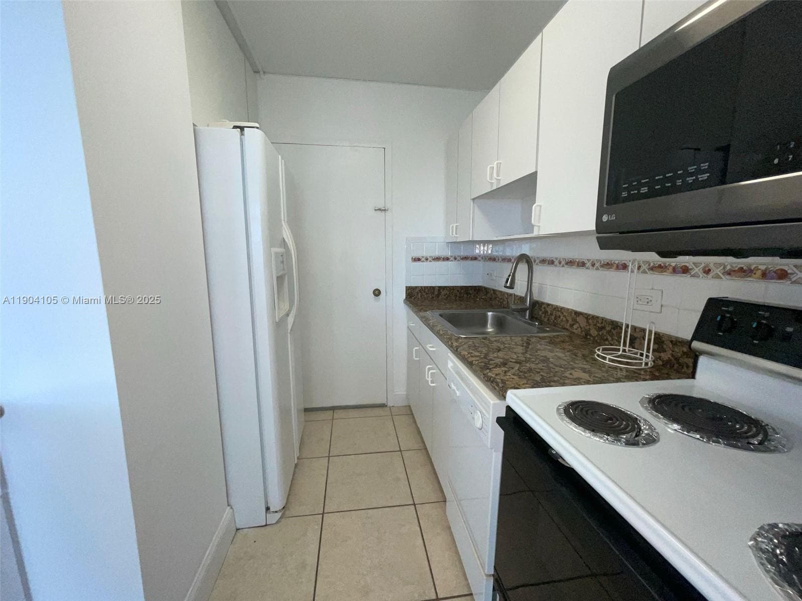THE AMETHYST CONDO · #510 in Miami Beach - Photo 9