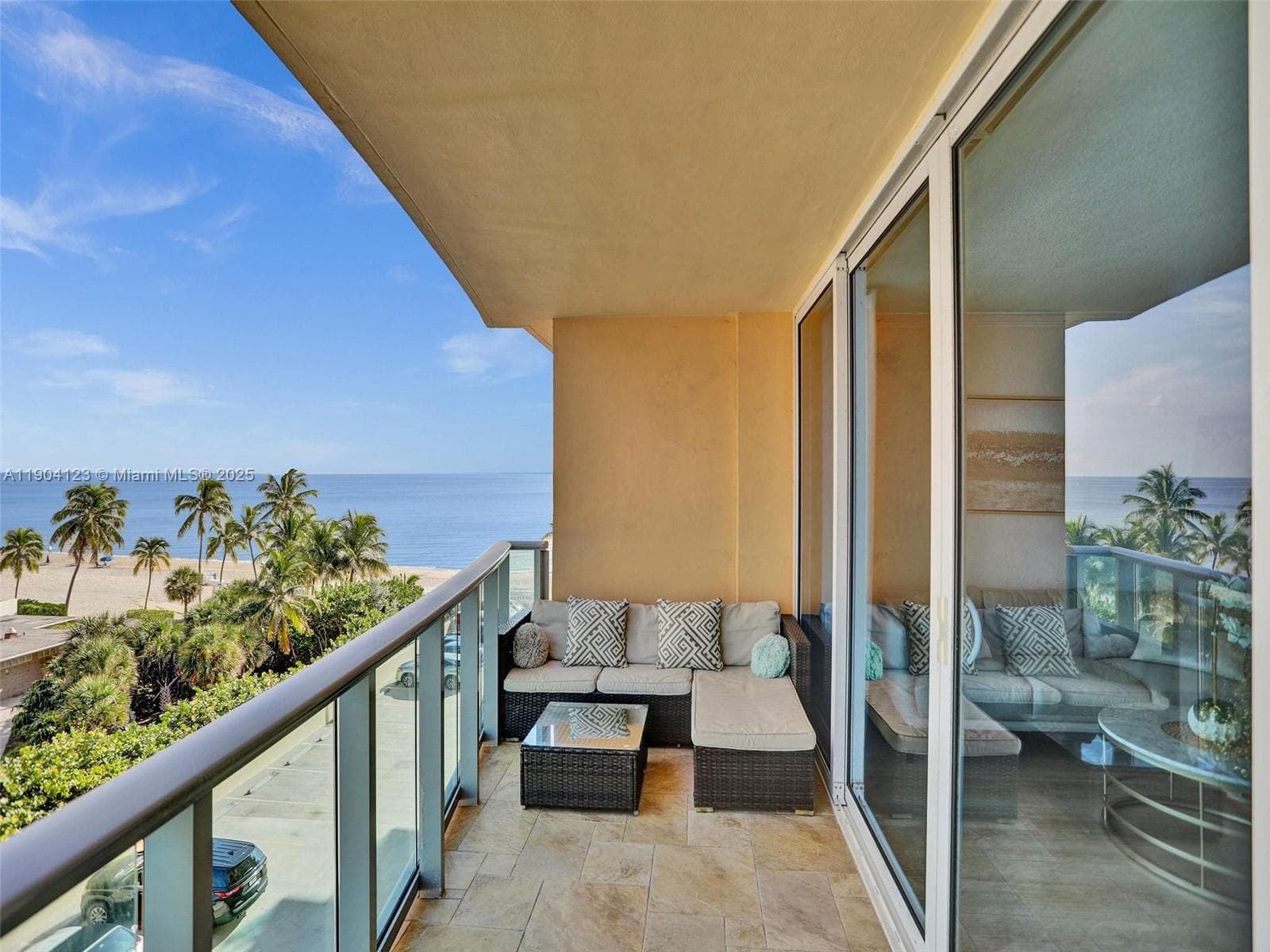 WAVE CONDO · #505 in Hollywood - Photo 13