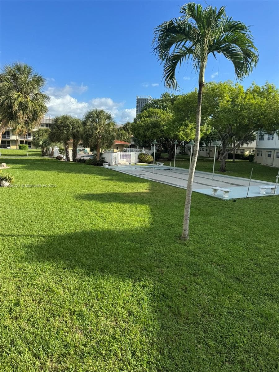 PARADISE BY THE SEA CONDO · #212 in Hallandale Beach - Photo 27
