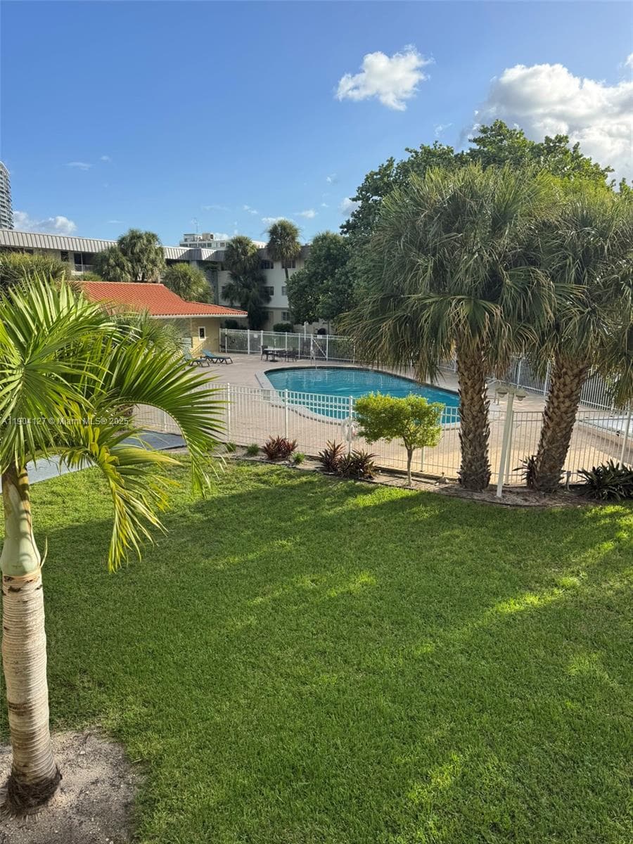 PARADISE BY THE SEA CONDO · #212 in Hallandale Beach - Photo 26