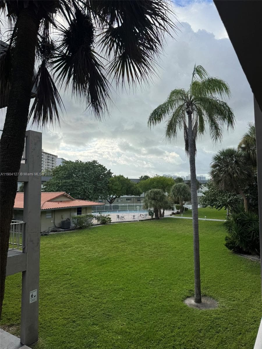 PARADISE BY THE SEA CONDO · #212 in Hallandale Beach - Photo 9