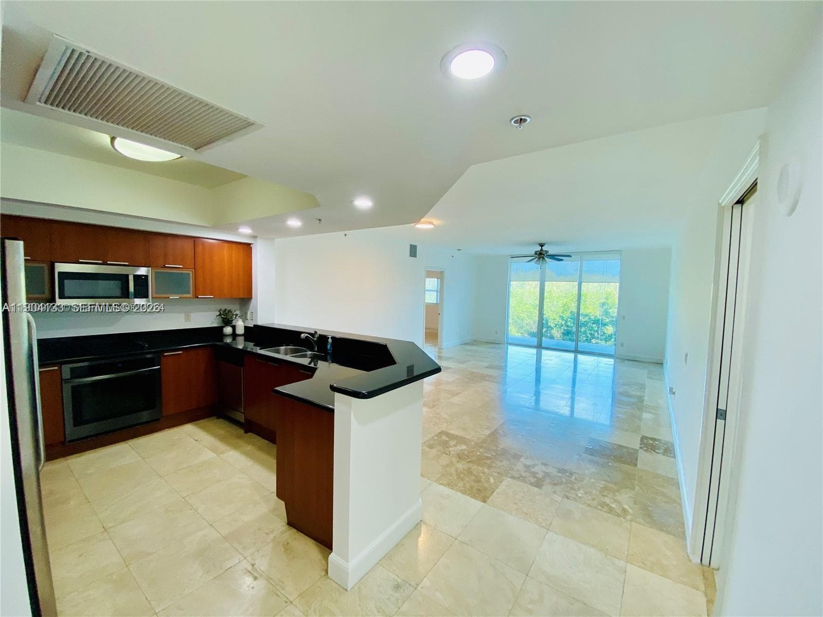 THE OAKS I CONDO · #405 in North Miami - Photo 9