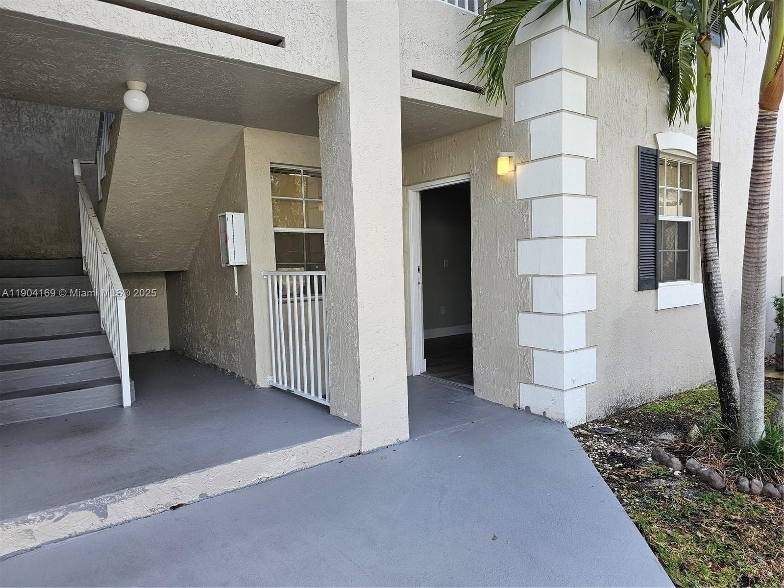 LAKEVIEW CLUB CONDO · #102 in Oakland Park - Photo 2