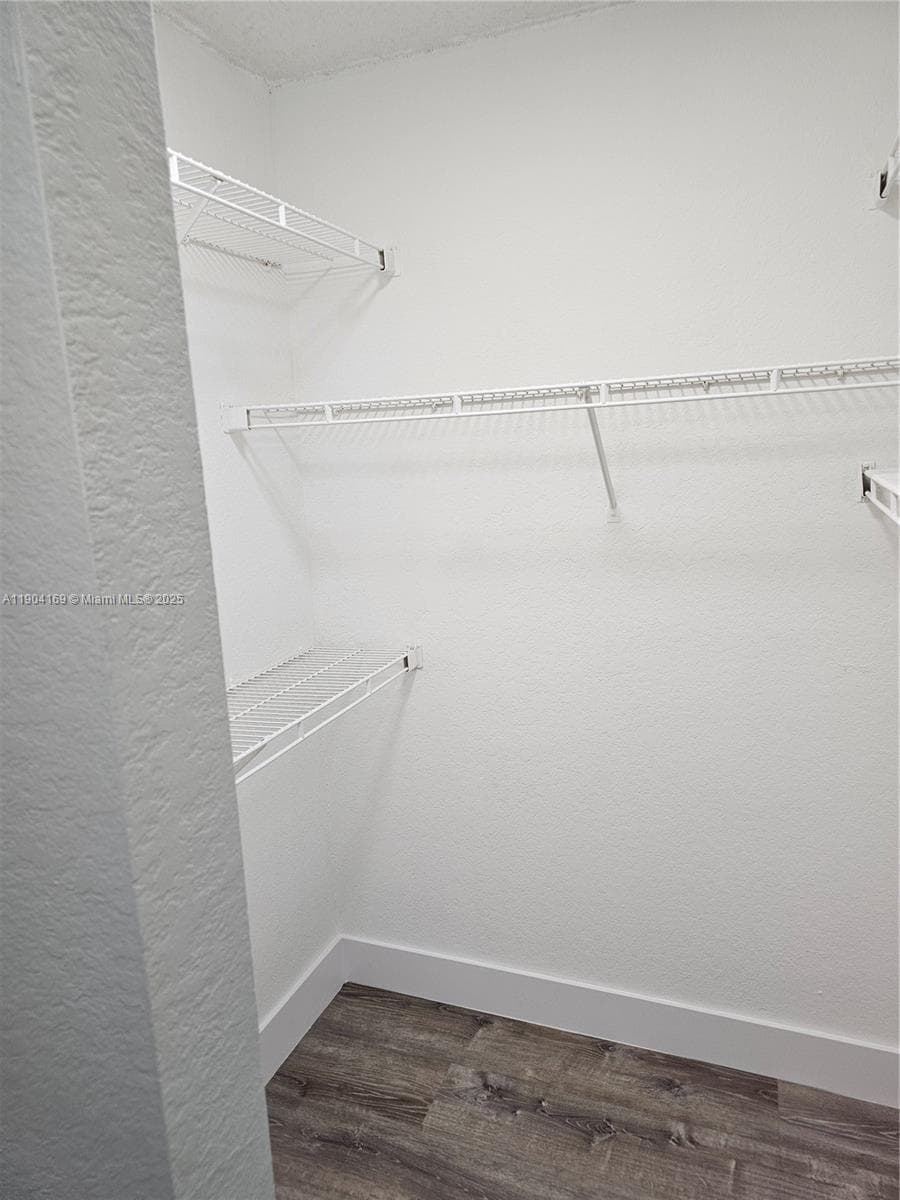 LAKEVIEW CLUB CONDO · #102 in Oakland Park - Photo 22