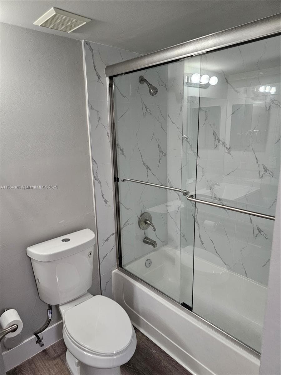 LAKEVIEW CLUB CONDO · #102 in Oakland Park - Photo 19