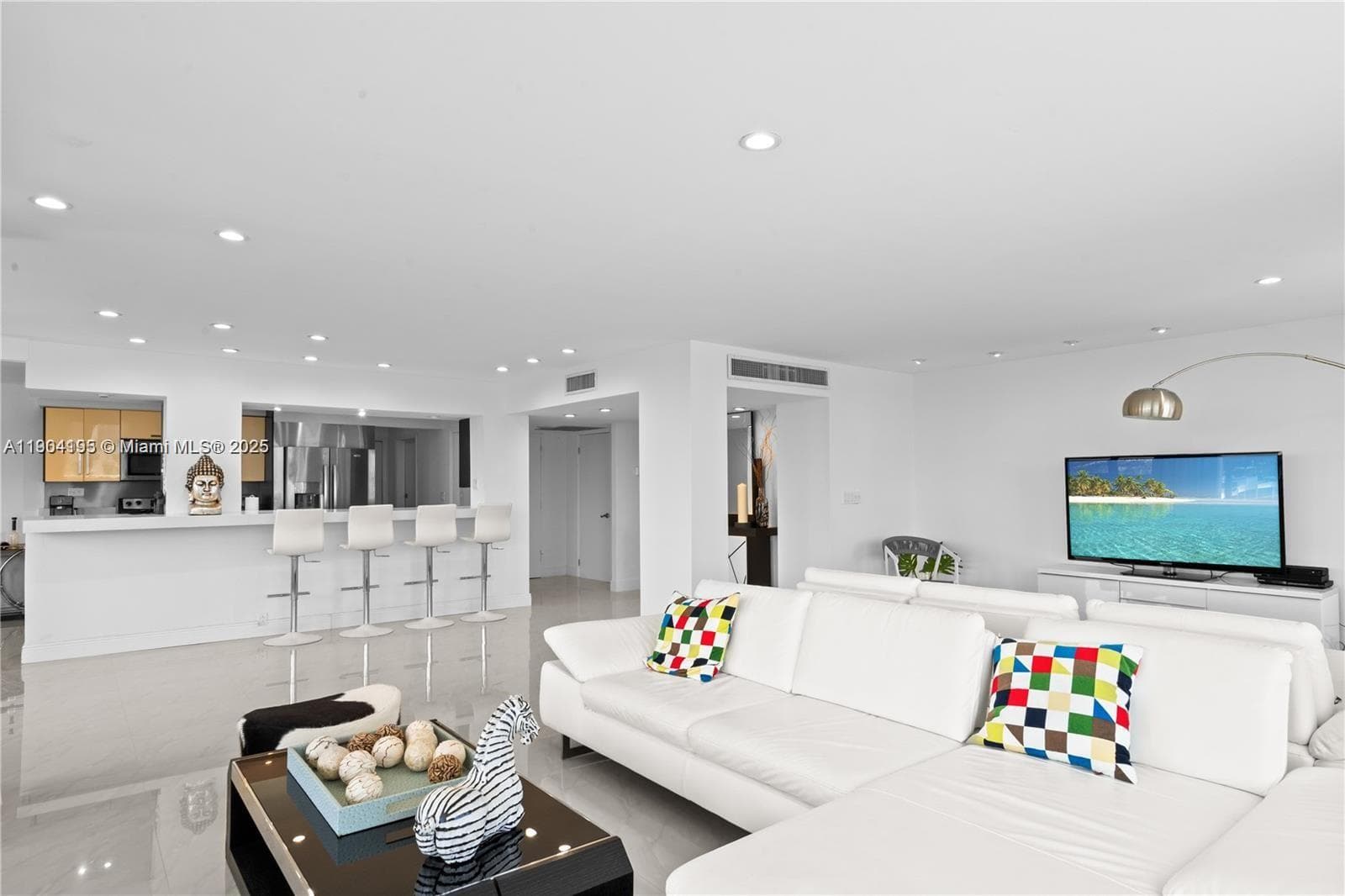 AQUARIUS CONDO · #N8PH in Hollywood - Photo 6