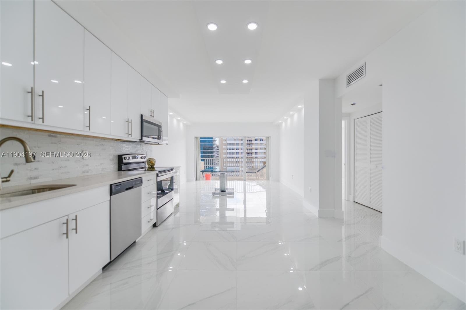 HEMISPHERES CONDO · #19A in Hallandale Beach - Photo 10