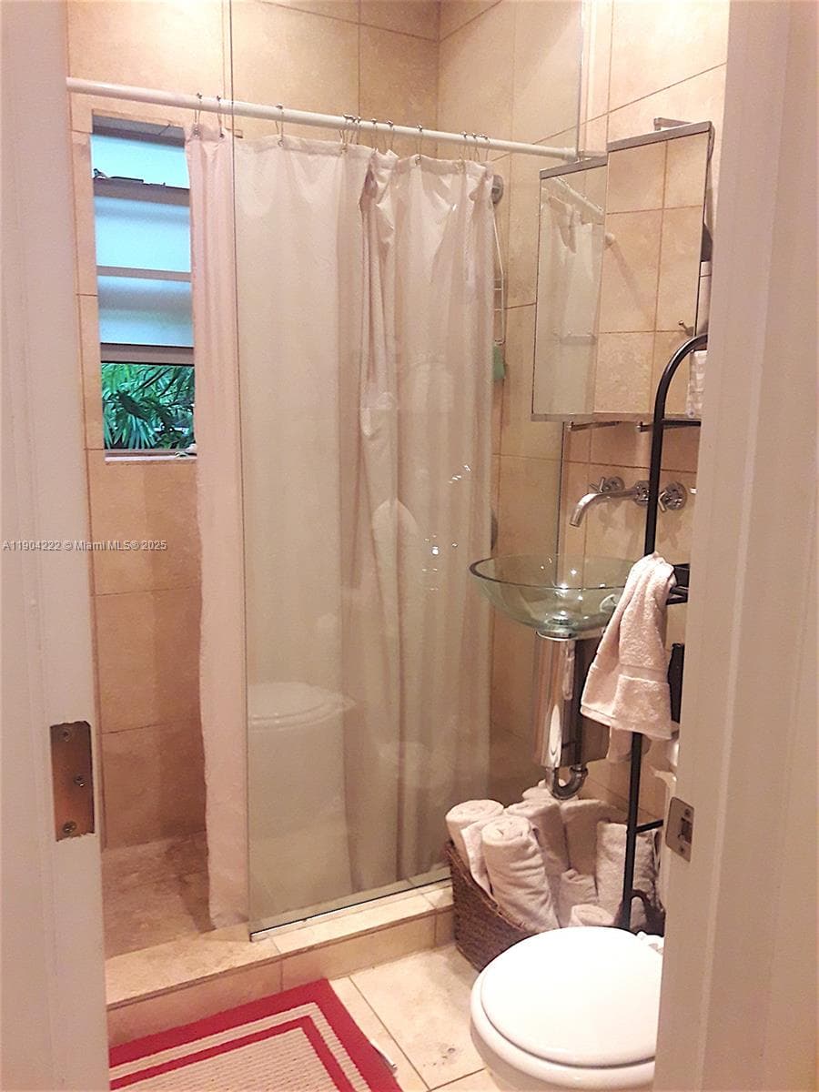 STUDIO 744 CONDO · #3 in Miami Beach - Photo 8