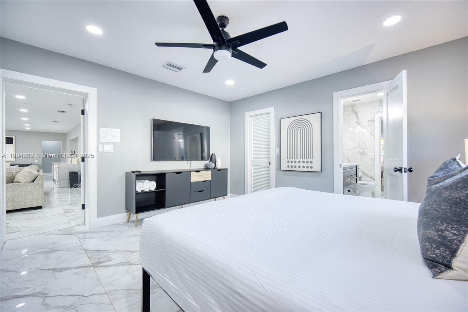 1030 SW 14th Ter #0 photo 36