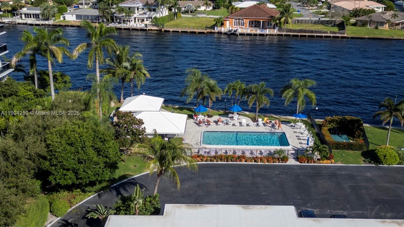 BAY COLONY CLUB · #3 in Fort Lauderdale - Photo 27