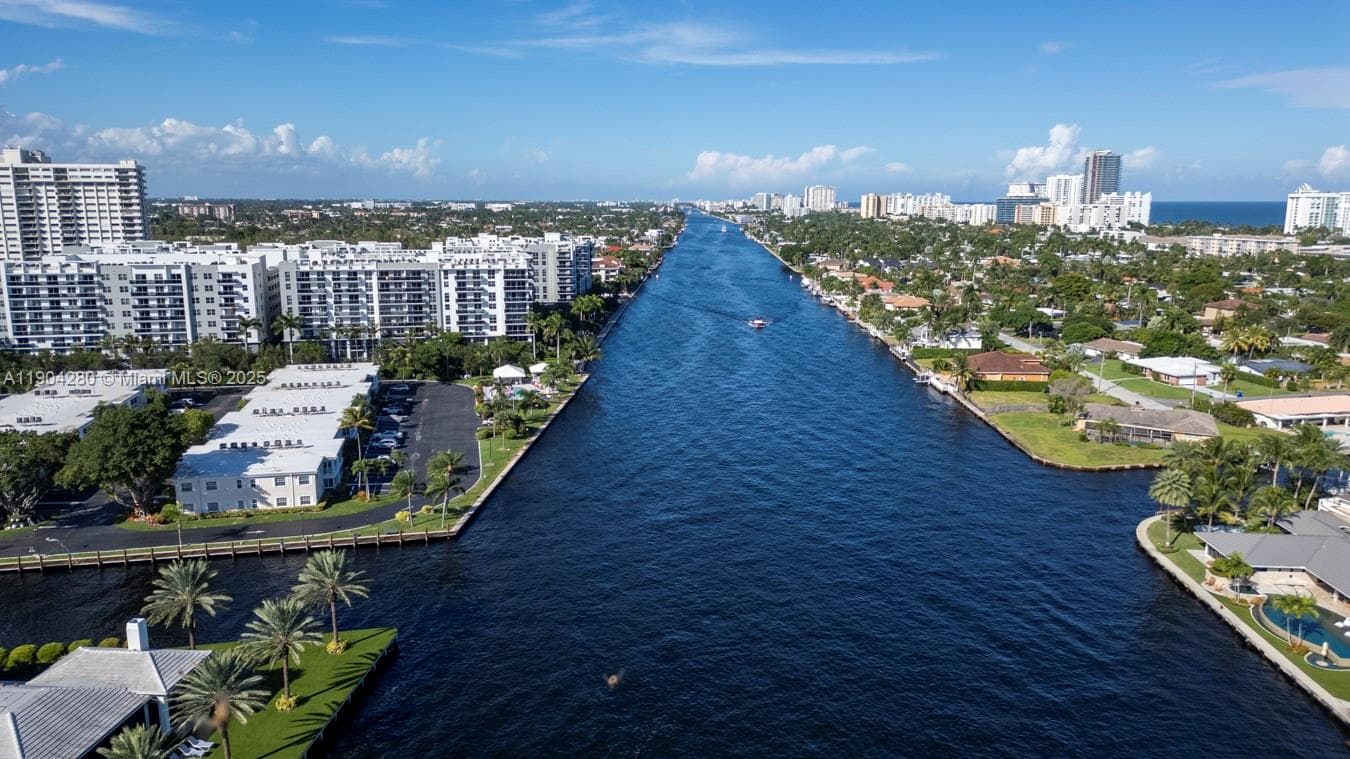 BAY COLONY CLUB · #3 in Fort Lauderdale - Photo 30
