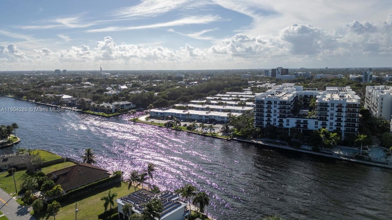 BAY COLONY CLUB · #3 in Fort Lauderdale - Photo 34