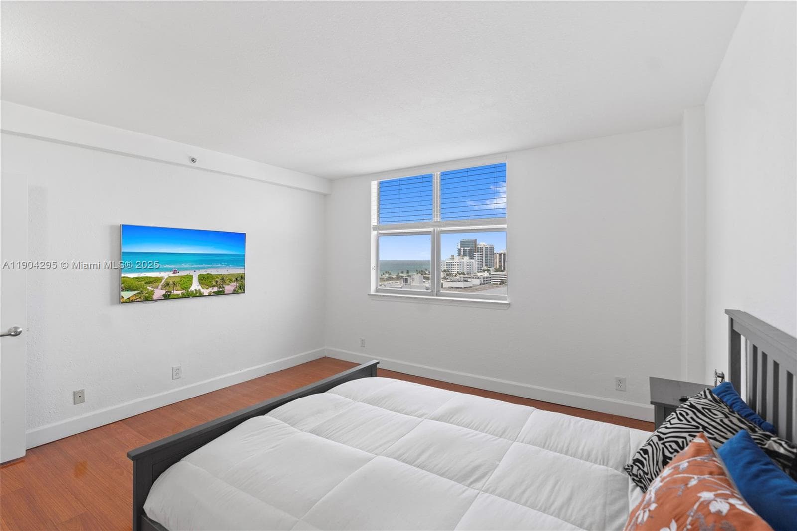 401 BLU OF NORTH BEACH CO · #1204 in Miami Beach - Photo 17
