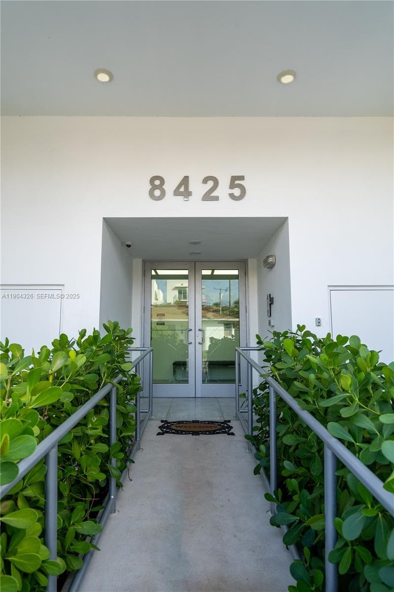 BISCAYNE BEACH SUB · #404 in Miami Beach - Photo 6