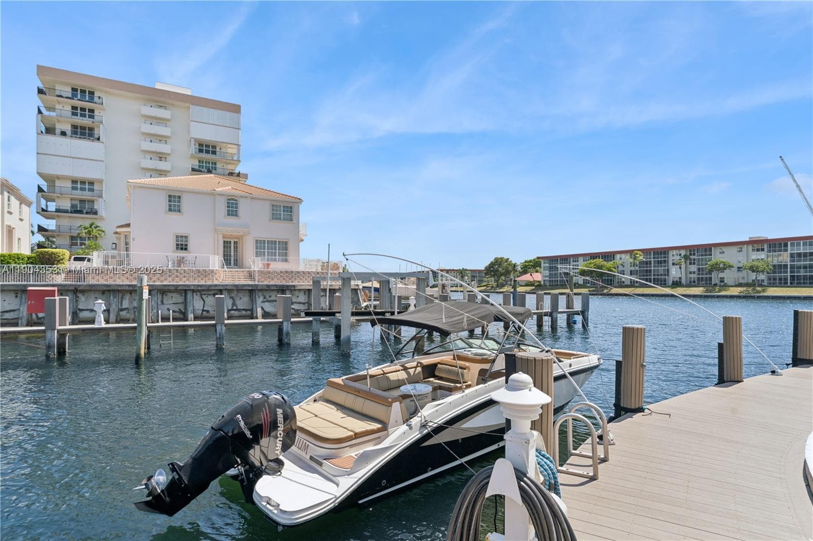 HILLSBORO ISLAND HOUSE · #901 in Hillsboro Beach - Photo 37