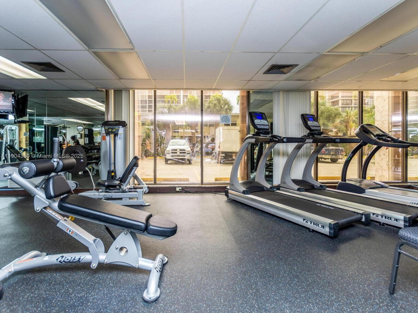 HEMISPHERES CONDO · #2M in Hallandale Beach - Photo 26