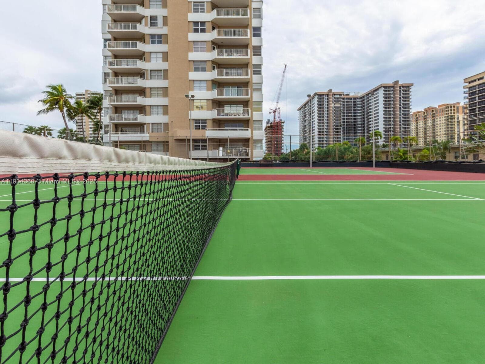 HEMISPHERES CONDO · #2M in Hallandale Beach - Photo 24