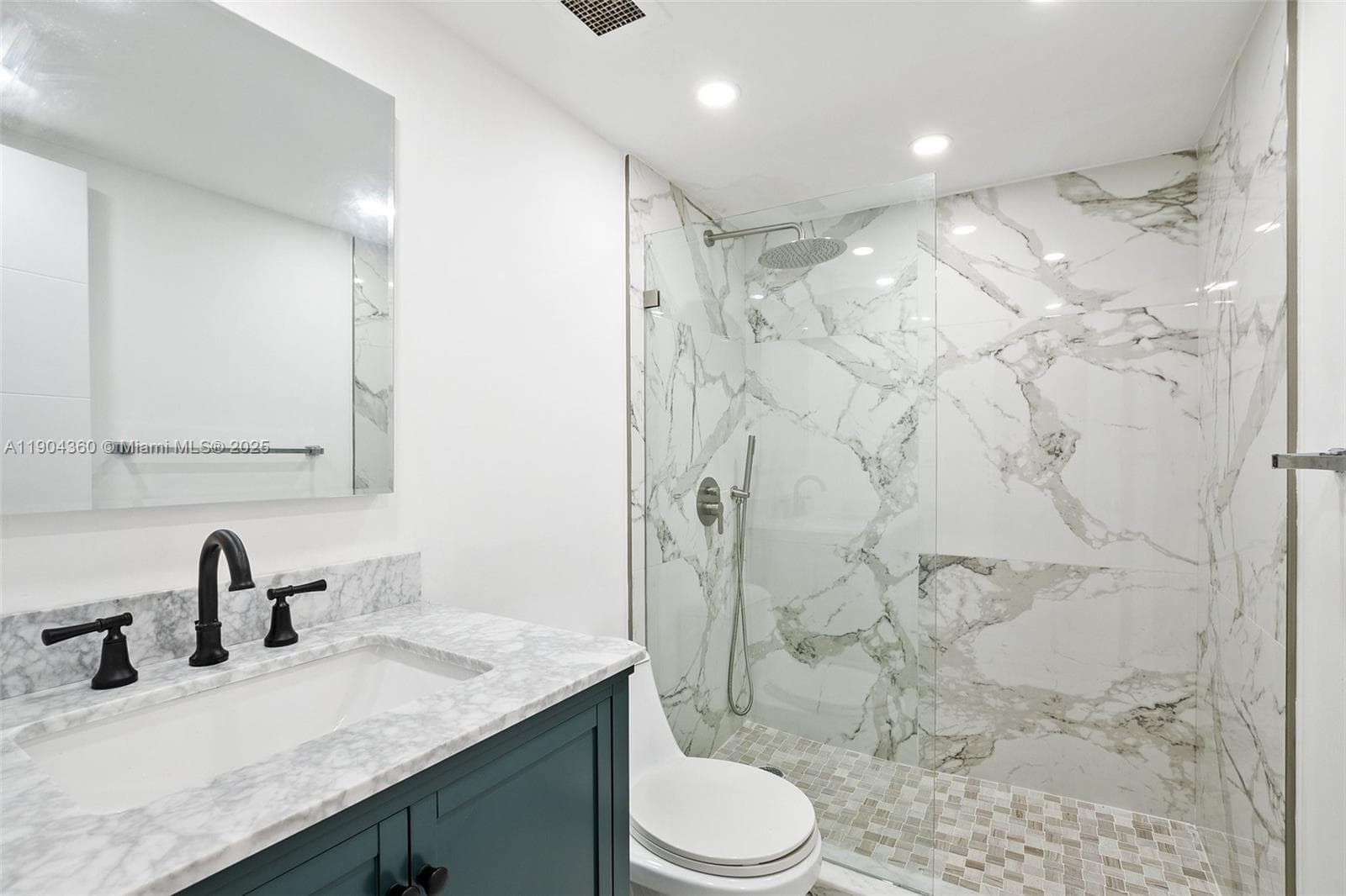 HEMISPHERES CONDO · #2M in Hallandale Beach - Photo 18