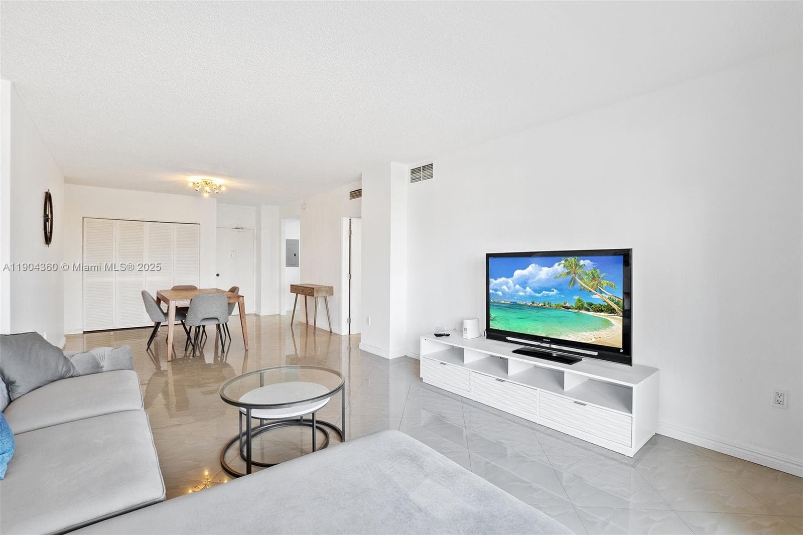 HEMISPHERES CONDO · #2M in Hallandale Beach - Photo 8