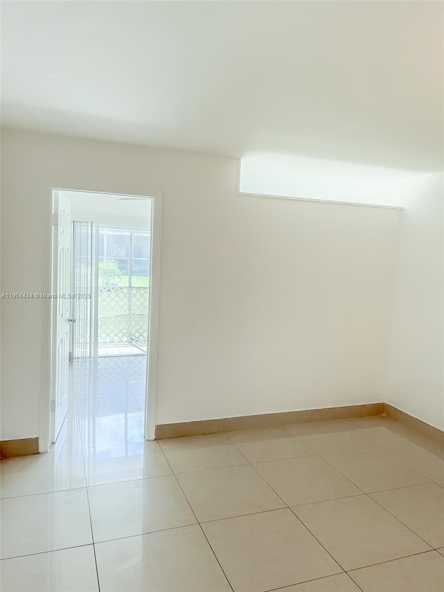 SUNSET HILLS I CONDOMINIU · #104 in Lauderdale Lakes - Photo 9