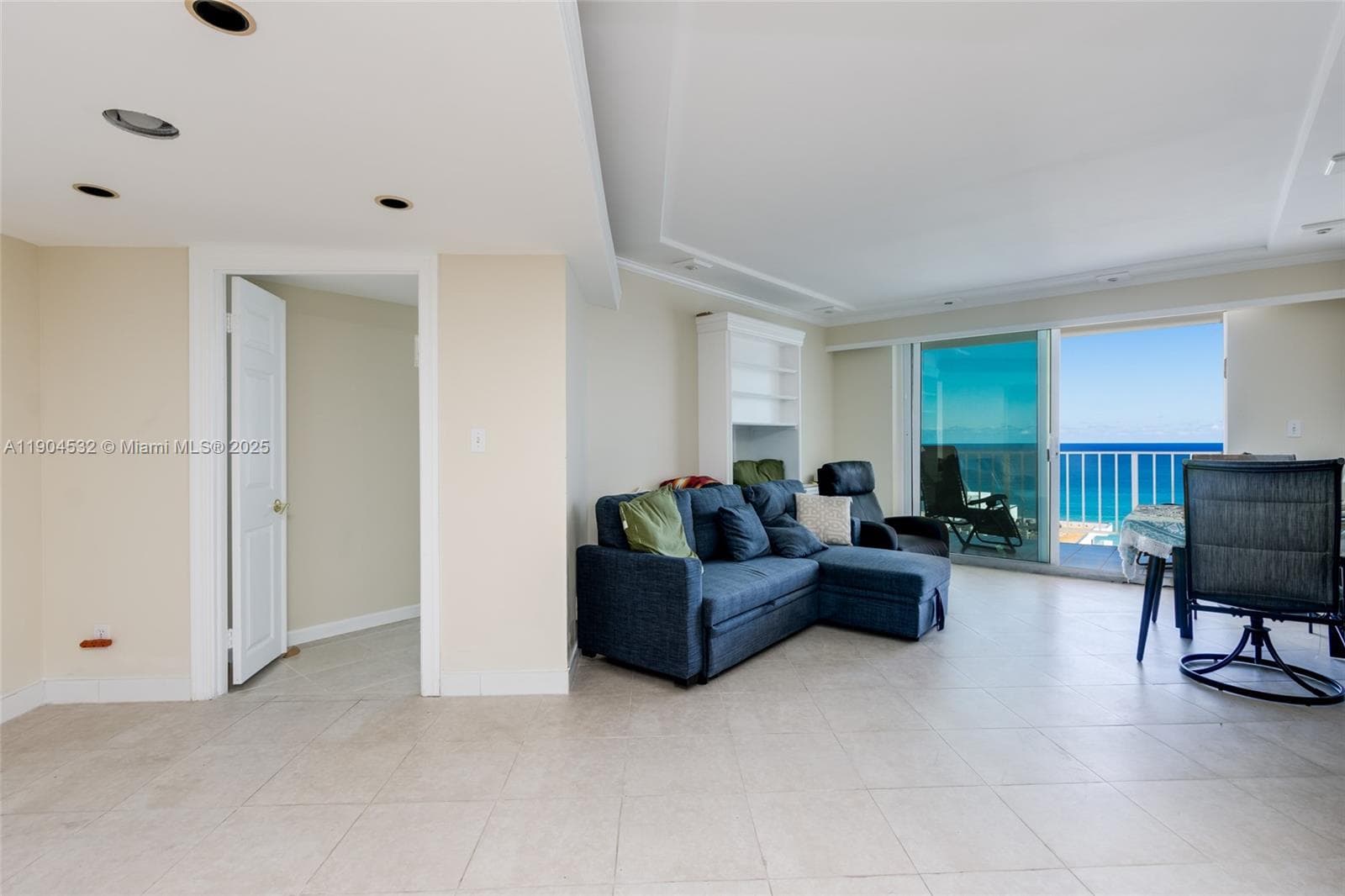 TRAFALGAR TOWERS CONDOMIN · #1702 in Hollywood - Photo 13