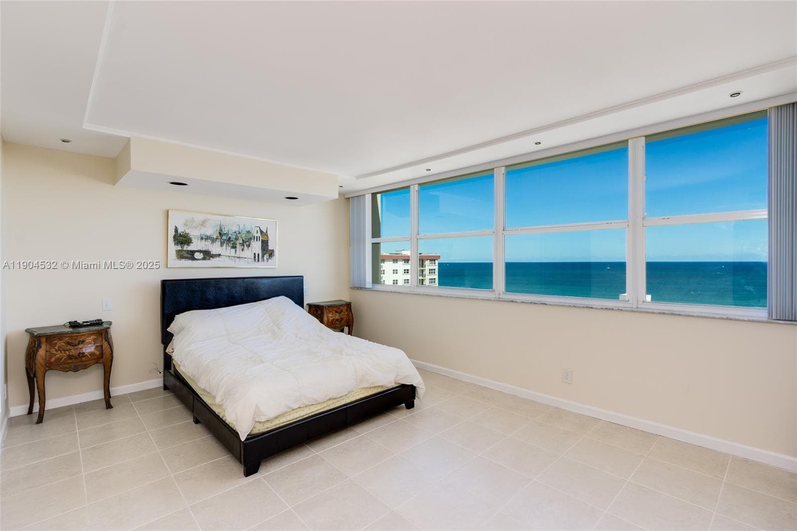 TRAFALGAR TOWERS CONDOMIN · #1702 in Hollywood - Photo 5