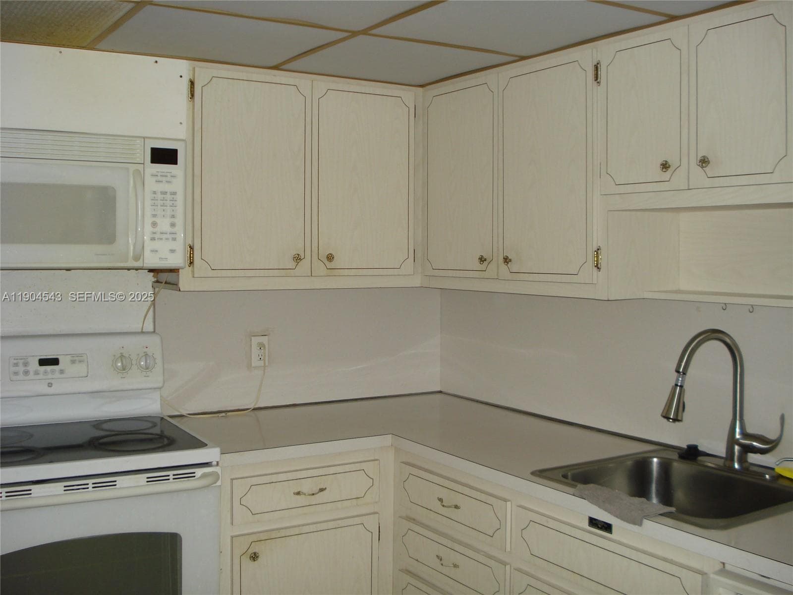 HEMISPHERES CONDO · #10P in Hallandale Beach - Photo 13