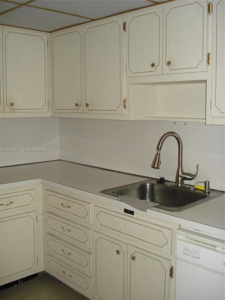 HEMISPHERES CONDO · #10P in Hallandale Beach - Photo 12