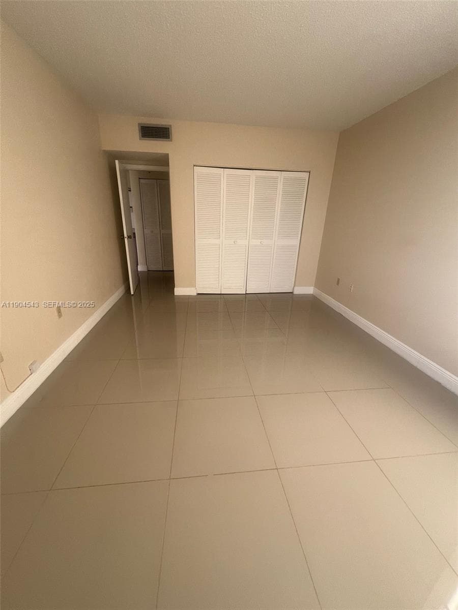HEMISPHERES CONDO · #10P in Hallandale Beach - Photo 9