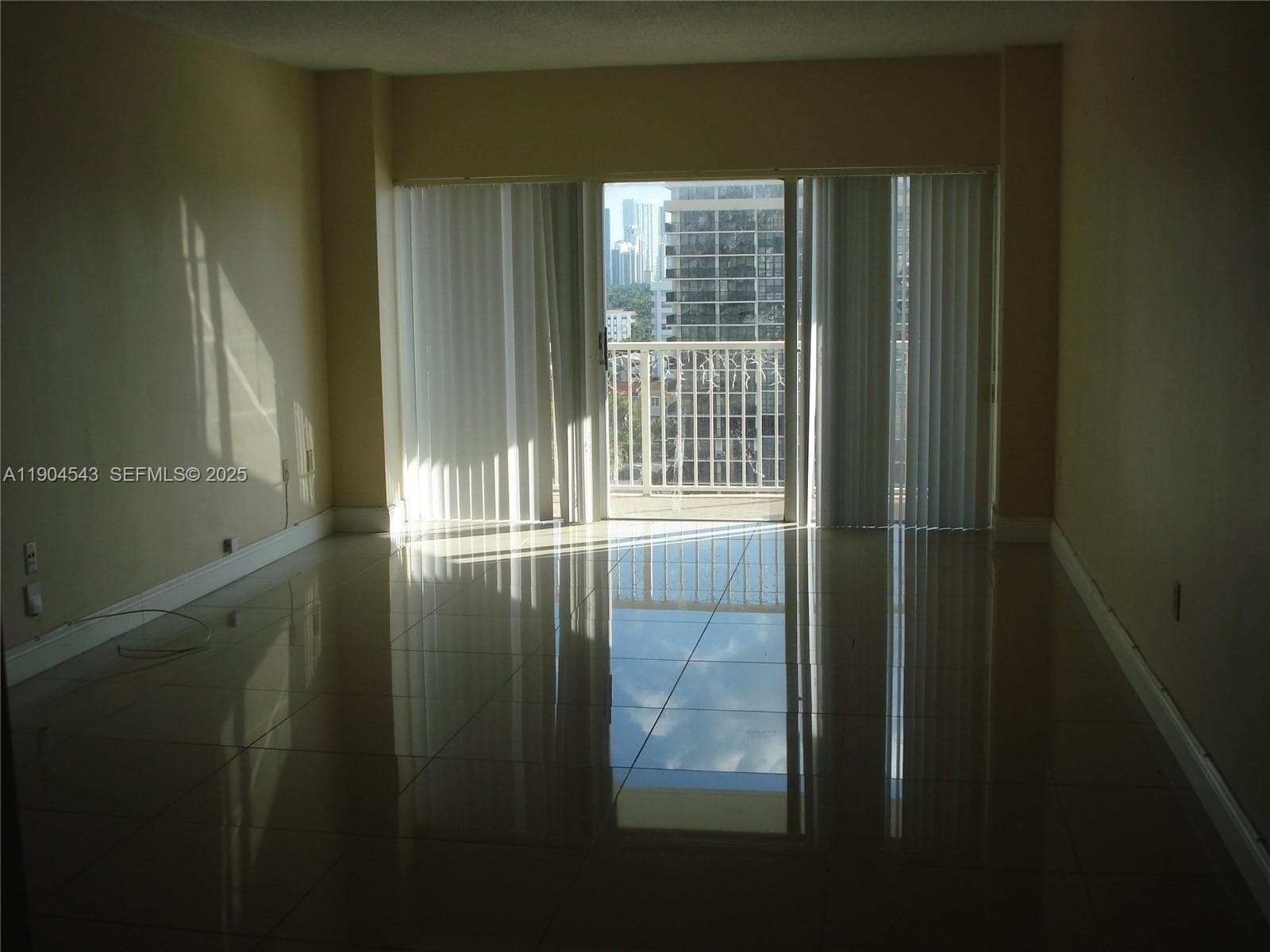 HEMISPHERES CONDO · #10P in Hallandale Beach - Photo 10