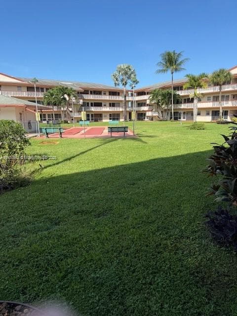 BEVERLY HILLS CONDO · #P136 in Hollywood - Photo 21