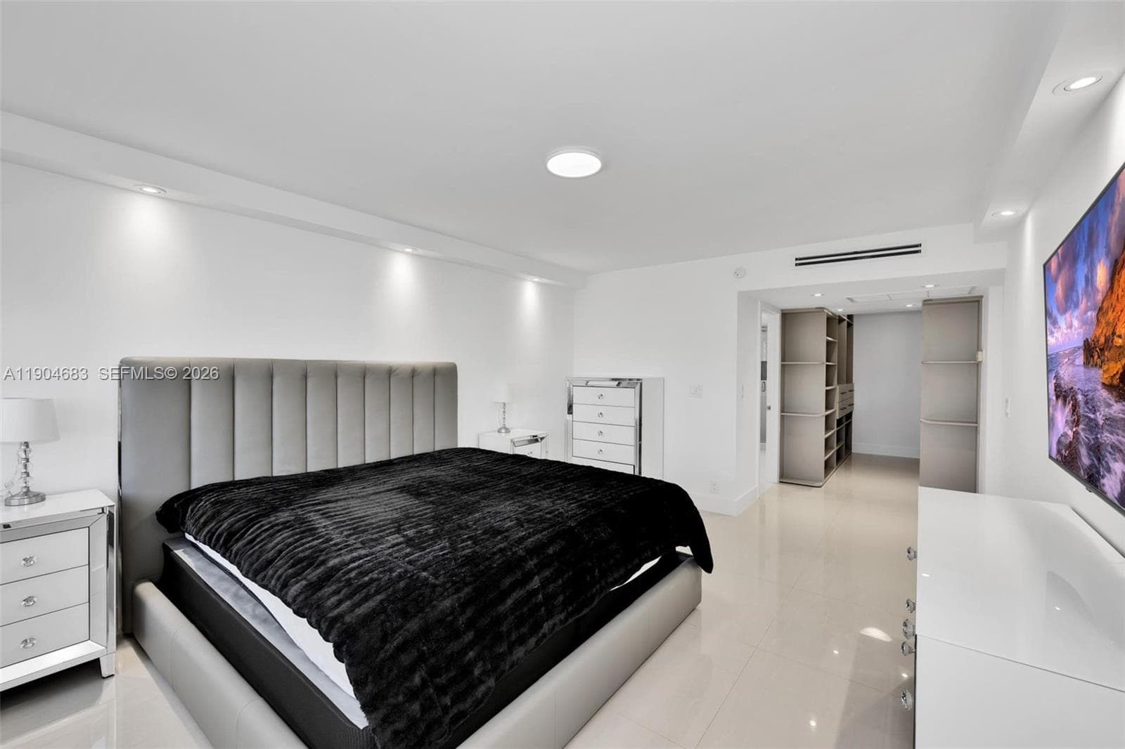 PARKER TOWER CONDO · #1011 in Hallandale Beach - Photo 17