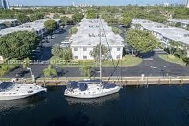 BAY COLONY CLUB CONDO · #1 in Fort Lauderdale - Photo 14