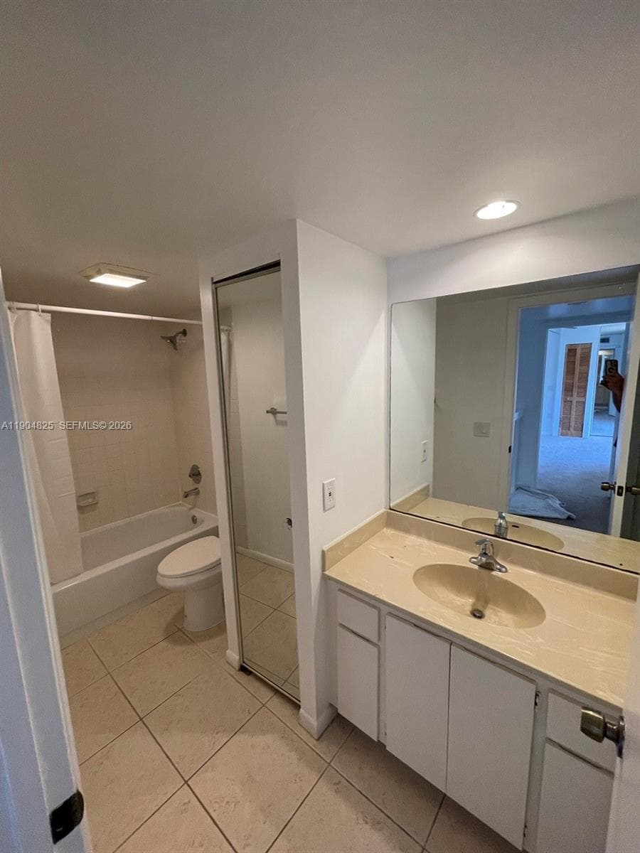 Village of Sandalwood lak in West Palm Beach - Photo 19