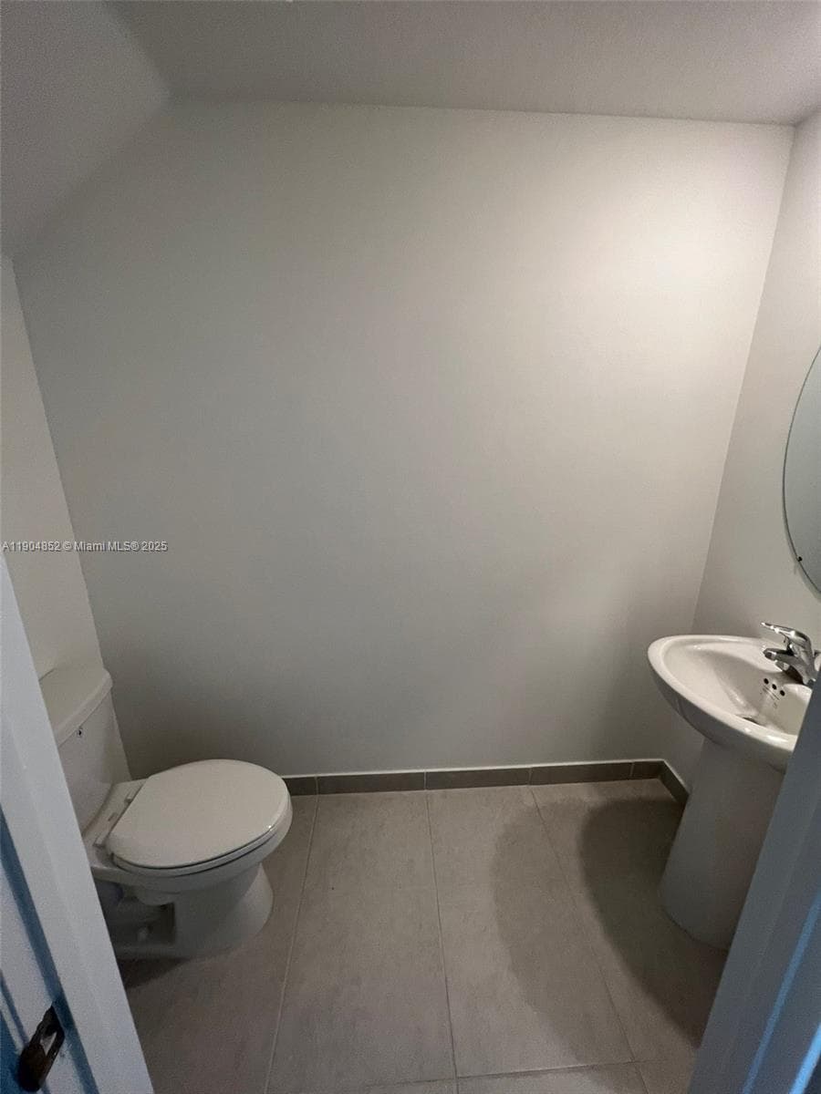 875 NE 211TH ST #0 photo 8
