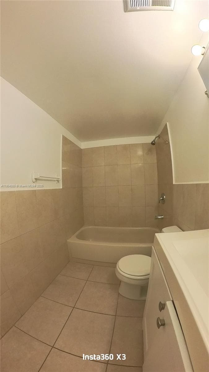RO-MOND SOUTH CONDO · #Q22 in Miami Gardens - Photo 4