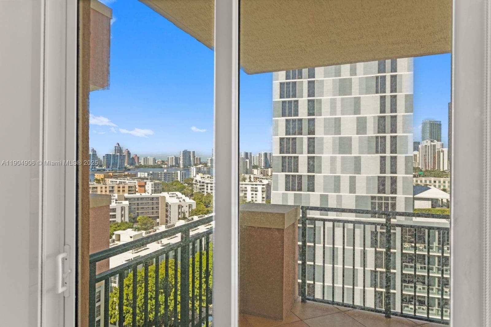 King David · #PH7 in Sunny Isles Beach - Photo 16