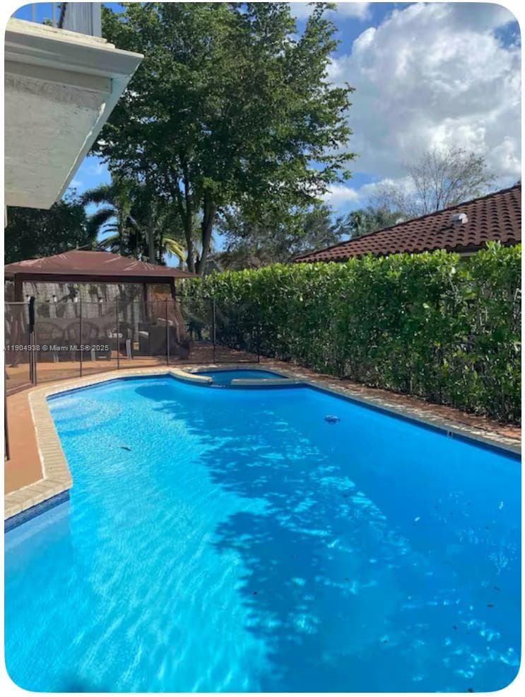 4520 NW 52nd St photo 3