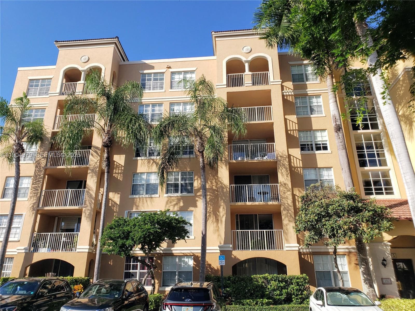 THE YACHT CLUB AT AVENTUR · #5601 in Aventura - Photo 1