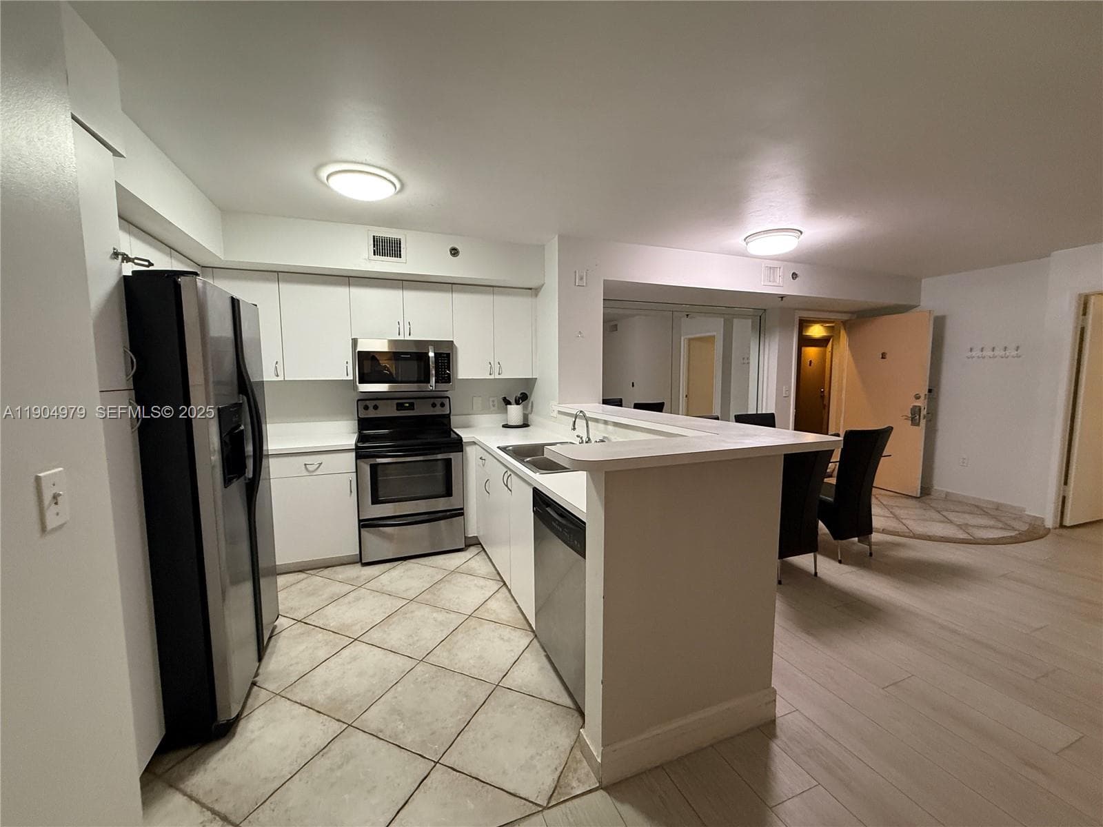 THE YACHT CLUB AT AVENTUR · #5601 in Aventura - Photo 9