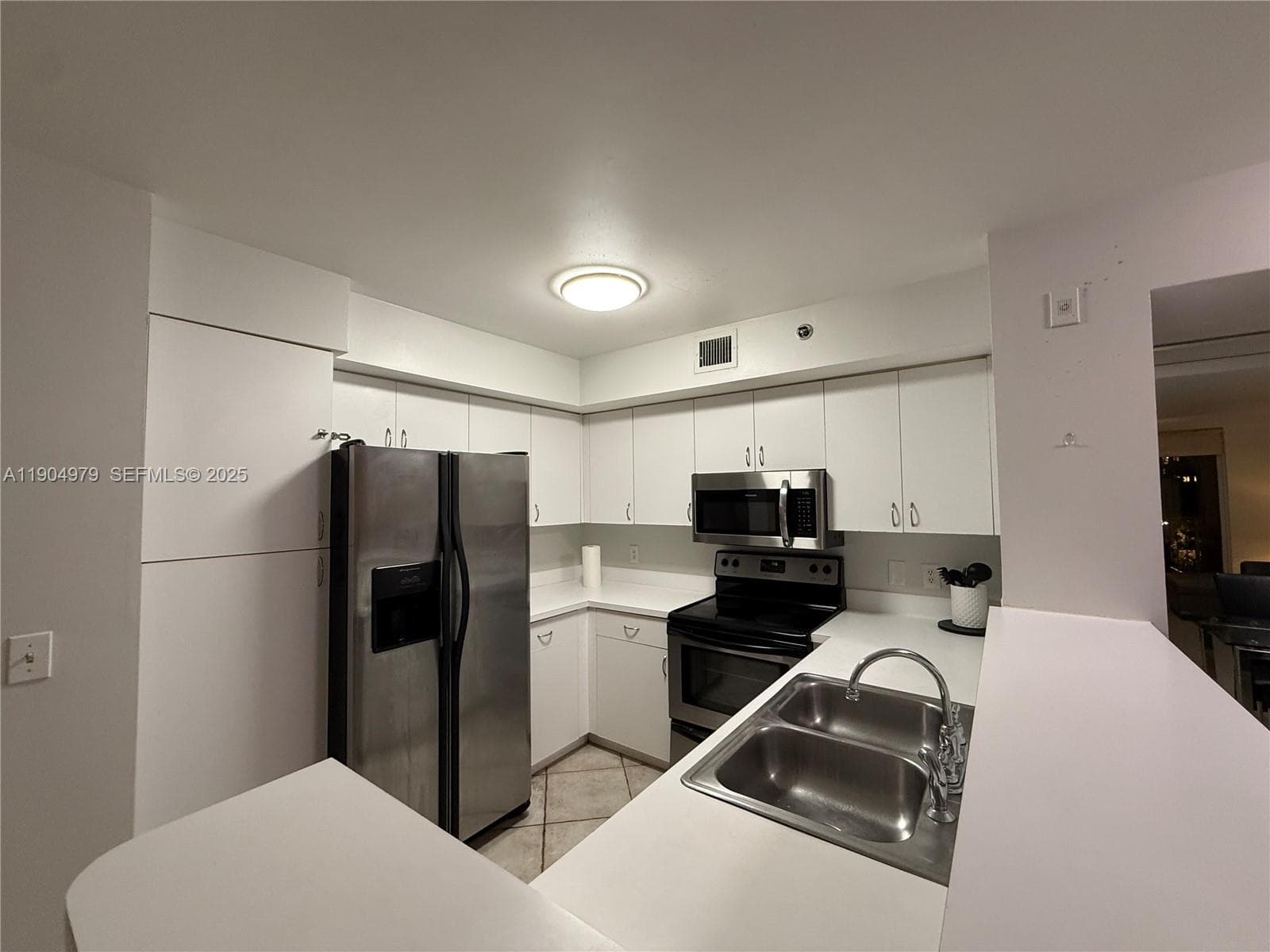 THE YACHT CLUB AT AVENTUR · #5601 in Aventura - Photo 8
