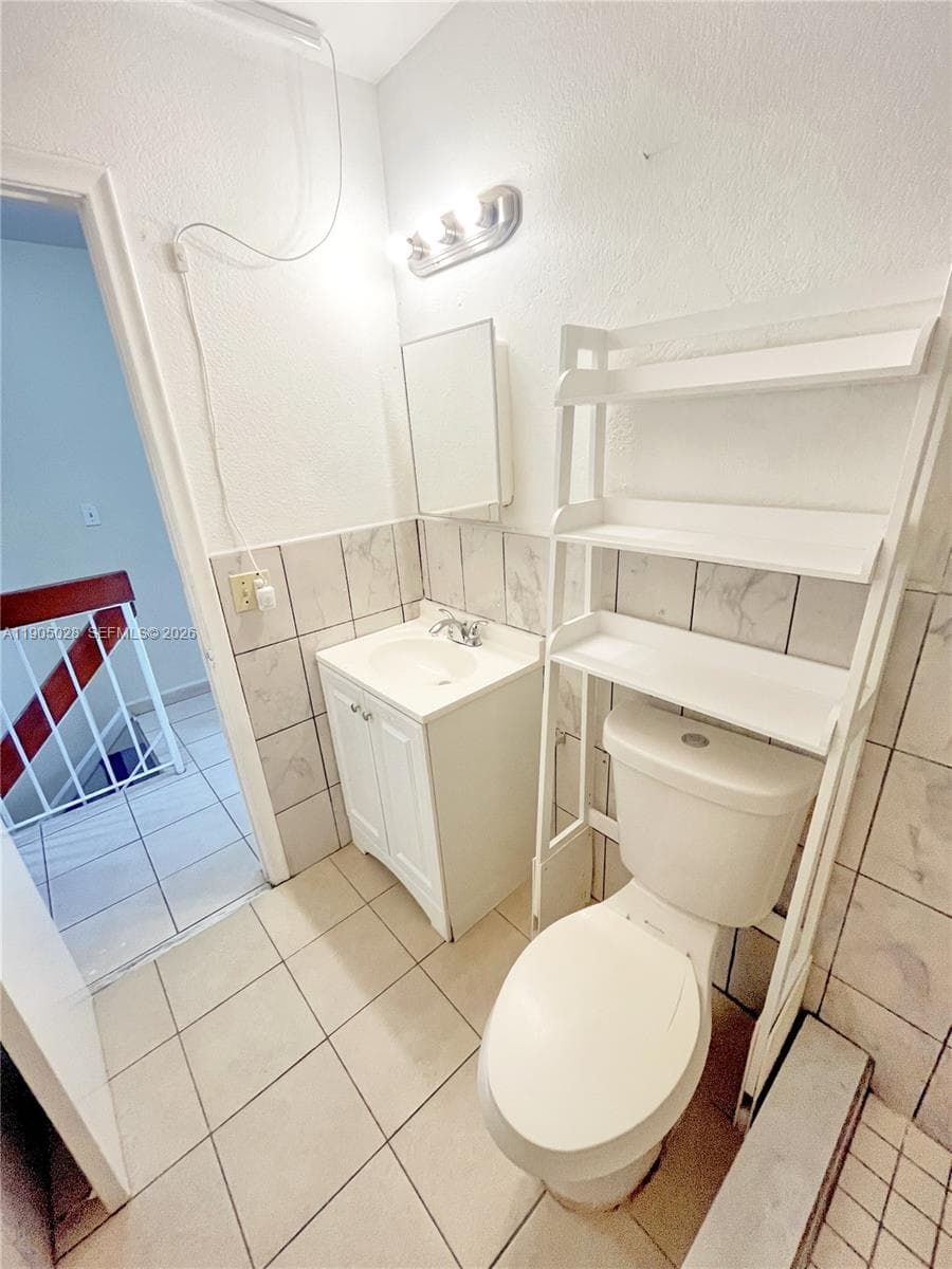VILLAS DE MARBELLA CONDO · #5712 in Hialeah - Photo 16