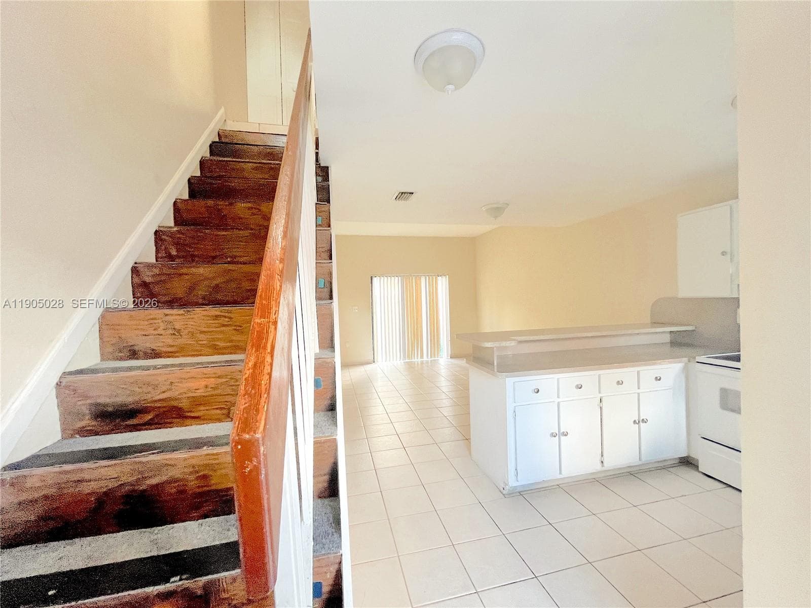 VILLAS DE MARBELLA CONDO · #5712 in Hialeah - Photo 7