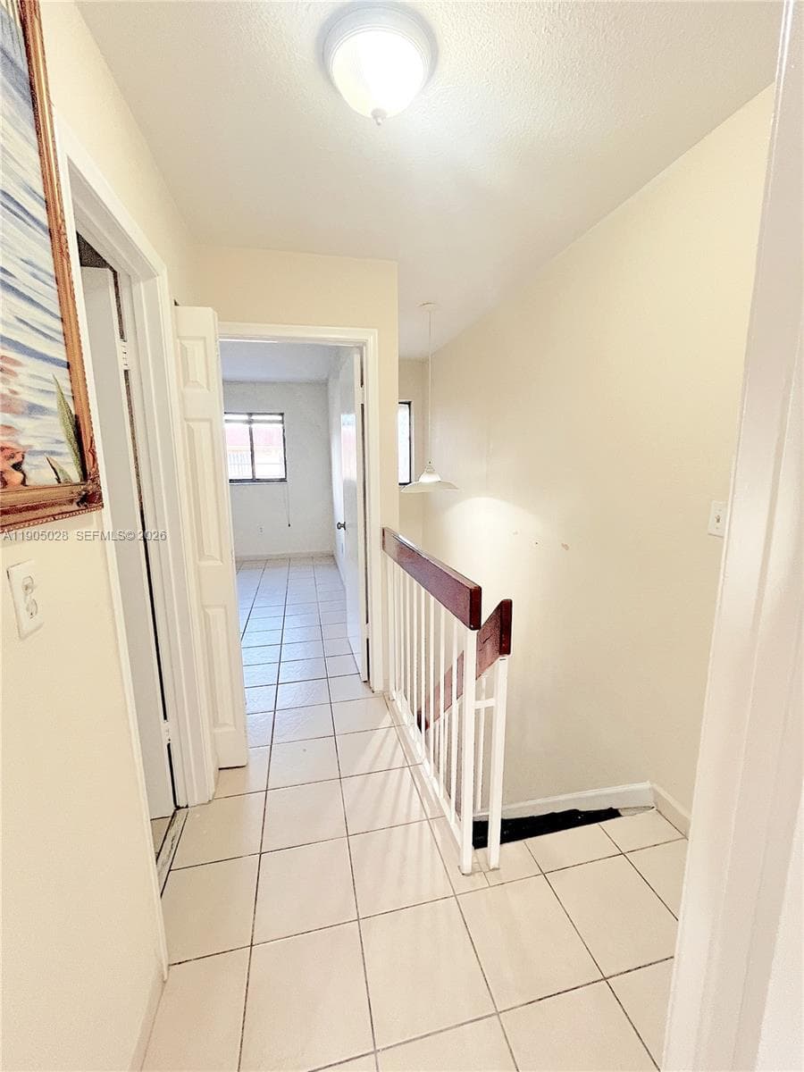 VILLAS DE MARBELLA CONDO · #5712 in Hialeah - Photo 25