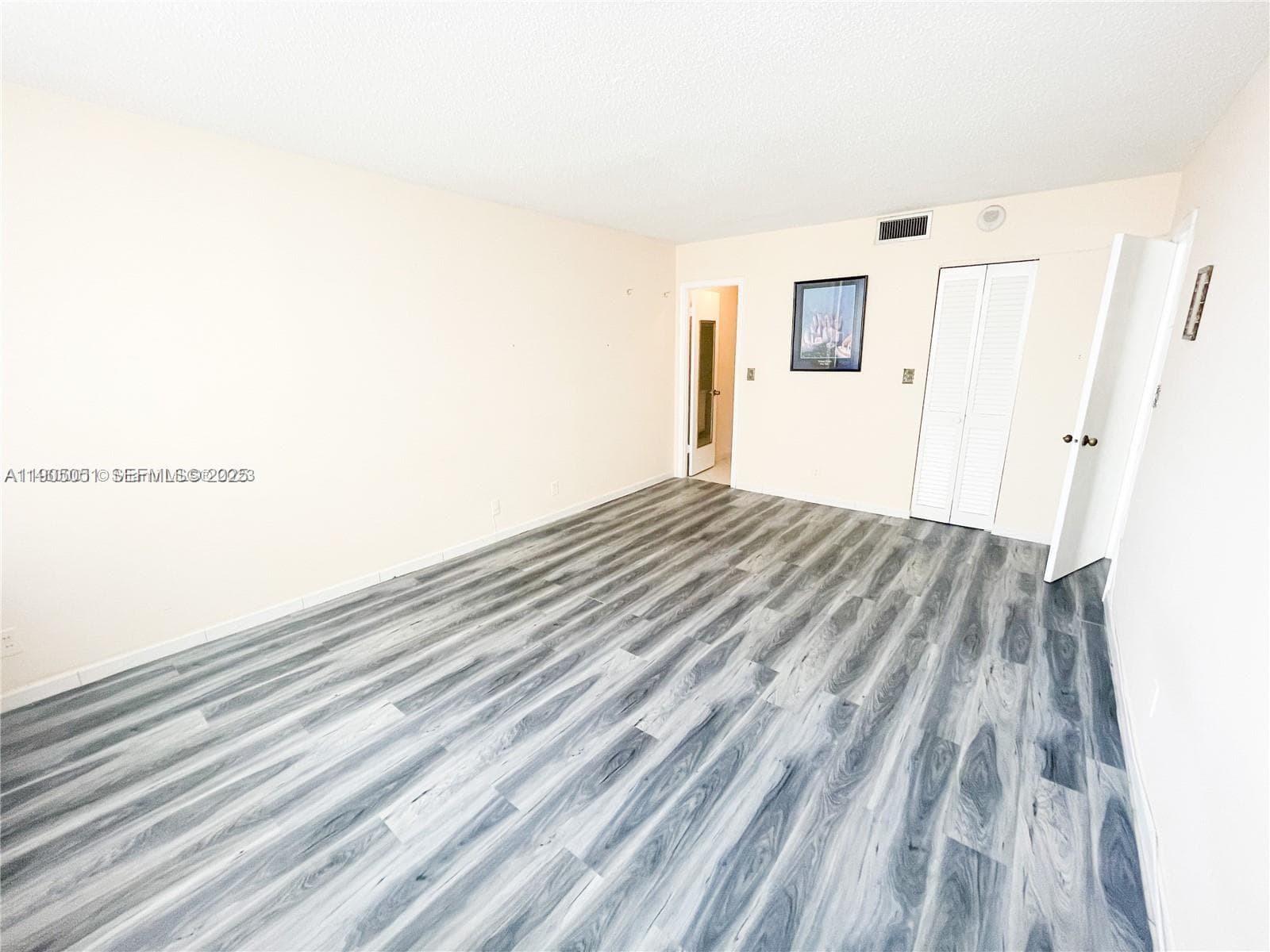IMPERIAL TOWERS CONDO · #922 in Hallandale Beach - Photo 12