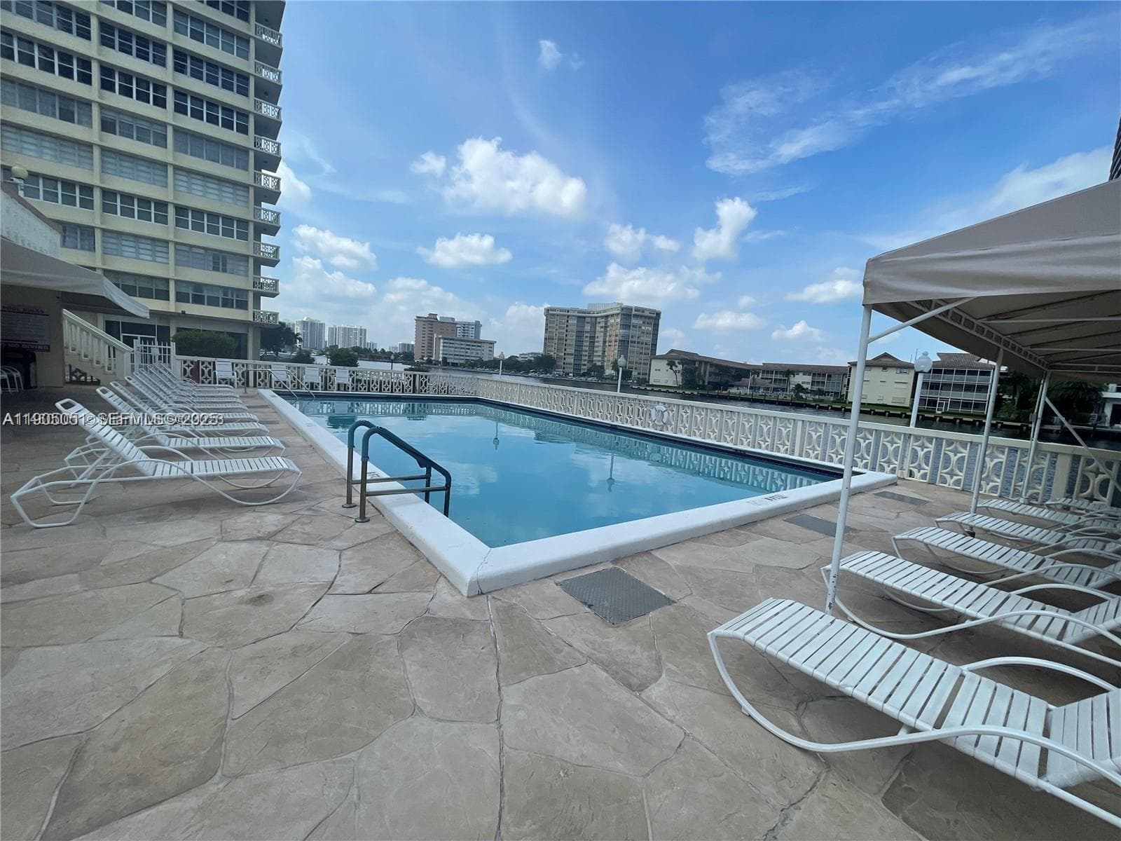 IMPERIAL TOWERS CONDO · #922 in Hallandale Beach - Photo 18