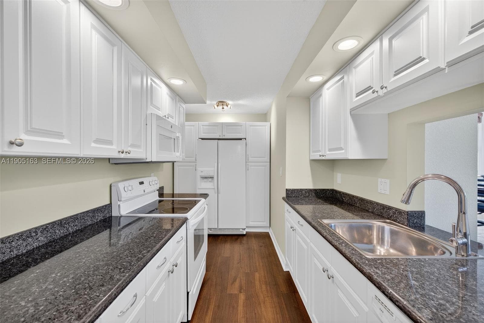 ISLAND CLUB TWO · #RP301 in Pompano Beach - Photo 14