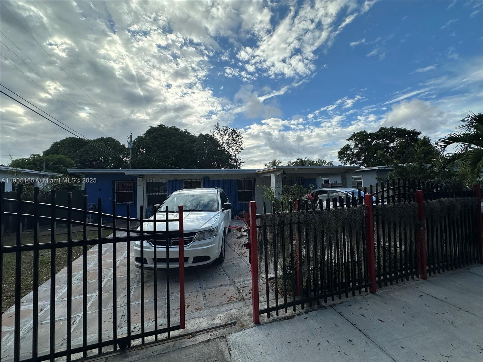 12240 NW 13th Ave photo 6